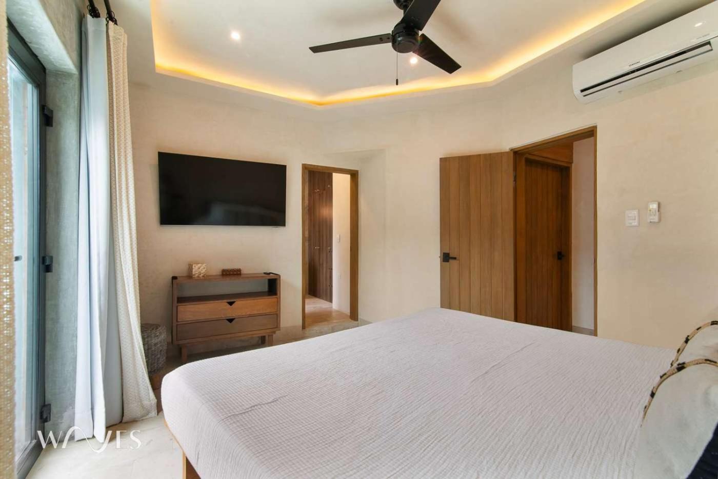 Prime 5th Ave - 2br With King Beds & Views
